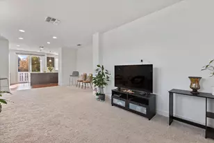 2041 Atlas Loop, Mountain View, CA 94043 - Photo 20