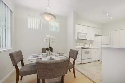 1982 W Bayshore Rd 223, East Palo Alto, CA 94303 - Photo 8