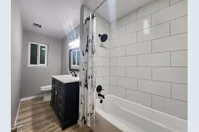 1534 Bay Meadows Dr, Modesto, CA 95350 - Photo 16