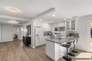 5986 Loma Prieta Dr, San Jose, CA 95123 - Photo 4