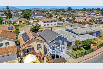 319 S 37th St, Richmond, CA 94804 - Photo 2