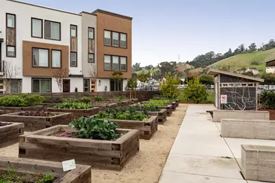 25218 Parklane Dr, Hayward, CA 94544 - Photo 32