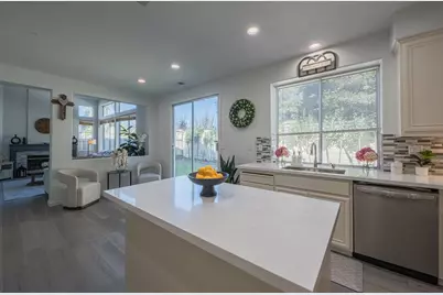 327 Rhine Ct, Salinas, CA 93906 - Photo 12