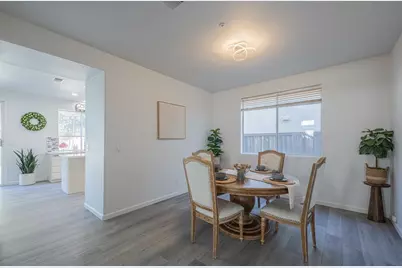 327 Rhine Ct, Salinas, CA 93906 - Photo 8