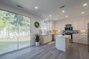 327 Rhine Ct, Salinas, CA 93906 - Photo 10