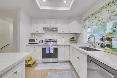 17411 Holiday Dr, Morgan Hill, CA 95037 - Photo 16