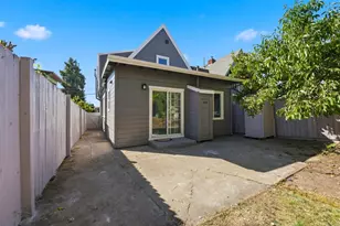 2504 E 24th St, Oakland, CA 94601 - Photo 38