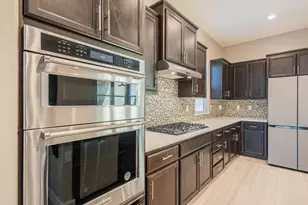 1357 Sunridge Dr, Hollister, CA 95023 - Photo 12