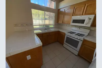 19371 Acclaim Dr, Salinas, CA 93908 - Photo 10