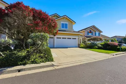 65 Driftwood Cir, Pacifica, CA 94044 - Photo 1