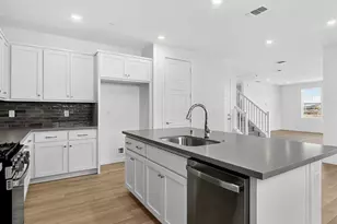 5716 Lake Club Dr, Fairfield, CA 94533 - Photo 10