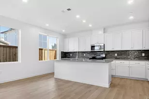 5716 Lake Club Dr, Fairfield, CA 94533 - Photo 8