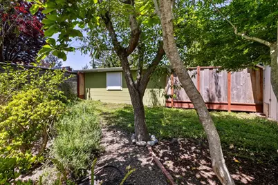 113 Washburn Ave, Santa Cruz, CA 95060 - Photo 32