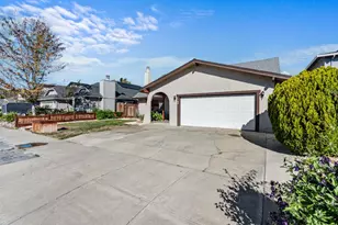 60 Knight Ln, Hollister, CA 95023 - Photo 2