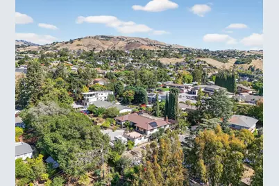 3992 Altadena Ln, San Jose, CA 95127 - Photo 46