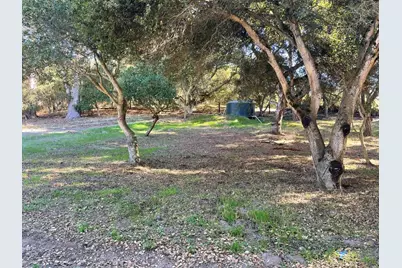 319 Echo Valley Rd, Salinas, CA 93907 - Photo 8