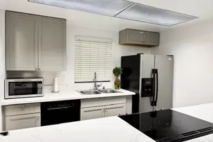 40280 Bay Hill Way, Palm Desert, CA 92211 - Photo 8