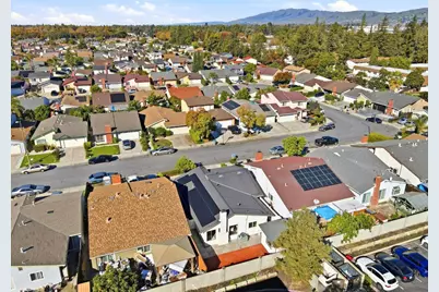1931 Perrone Cir, San Jose, CA 95116 - Photo 40