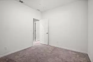 8189 Scrimshaw Wy, Sacramento, CA 95829 - Photo 26