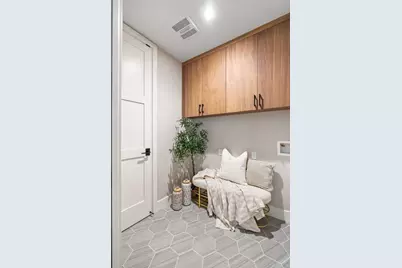 221 Hope St, Mountain View, CA 94041 - Photo 28