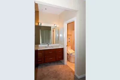 97 E Saint James St 21, San Jose, CA 95112 - Photo 16