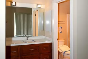 97 E Saint James St 21, San Jose, CA 95112 - Photo 16