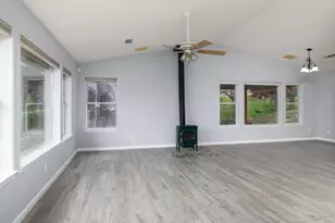 41508 Roaring River Ct, Coarsegold, CA 93614 - Photo 34