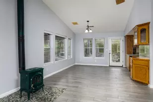 41508 Roaring River Ct, Coarsegold, CA 93614 - Photo 36