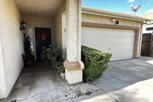 831 El Pinal Ln, Los Banos, CA 93635 - Photo 4