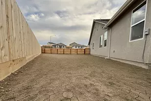 884 Carmelina Ct, Hollister, CA 95023 - Photo 14