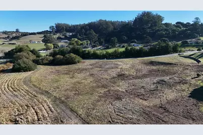 10706 Country Meadows Rd, Salinas, CA 93907 - Photo 12