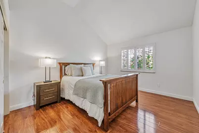100 Danbury Ln, Redwood City, CA 94061 - Photo 32