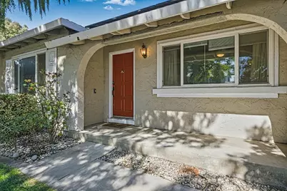 319 Churchill Pl, Gilroy, CA 95020 - Photo 2