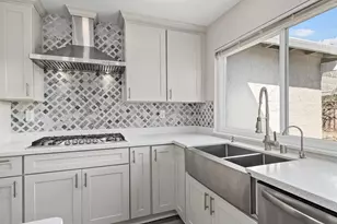 319 Churchill Pl, Gilroy, CA 95020 - Photo 10