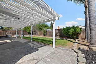 319 Churchill Pl, Gilroy, CA 95020 - Photo 24