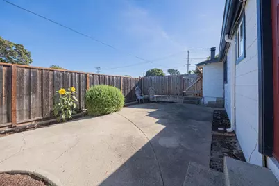 345 Sequoia Ave, Monterey, CA 93940 - Photo 22