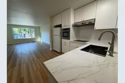 370 Bartlett St 2, San Francisco, CA 94110 - Photo 22