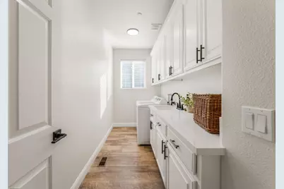 2360 Sunflower Cir, Gilroy, CA 95020 - Photo 32