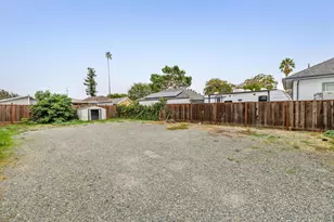 735 Locust St, San Jose, CA 95110 - Photo 12