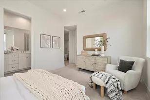 166 Nexus Loop, San Jose, CA 95110 - Photo 18