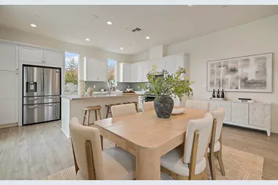 166 Nexus Loop, San Jose, CA 95110 - Photo 8