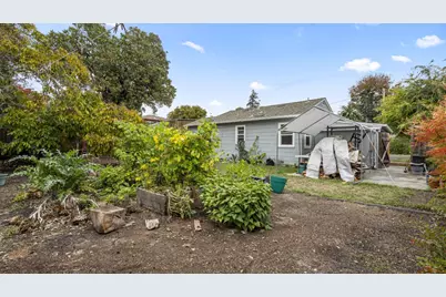 2262 Louis Rd, Palo Alto, CA 94303 - Photo 18