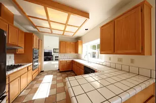 1243 De Cunha Ct, Salinas, CA 93906 - Photo 8