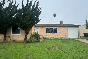 61 Beverly Dr, Salinas, CA 93905 - Photo 1