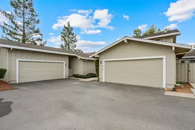 30 Donnas Ln, Hollister, CA 95023 - Photo 2