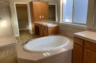 8747 Gessnger Dr, Elk Grove, CA 95624 - Photo 10