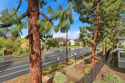 371 Shadow Run Dr, San Jose, CA 95110 - Photo 24