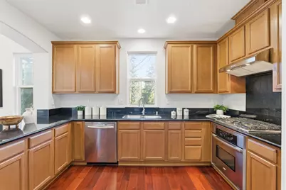 203 Peppermint Tree Ter 8, Sunnyvale, CA 94086 - Photo 16