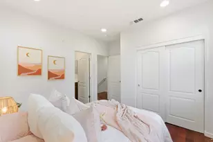 203 Peppermint Tree Ter 8, Sunnyvale, CA 94086 - Photo 26