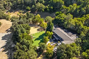 27464 Altamont Rd, Los Altos Hills, CA 94022 - Photo 22